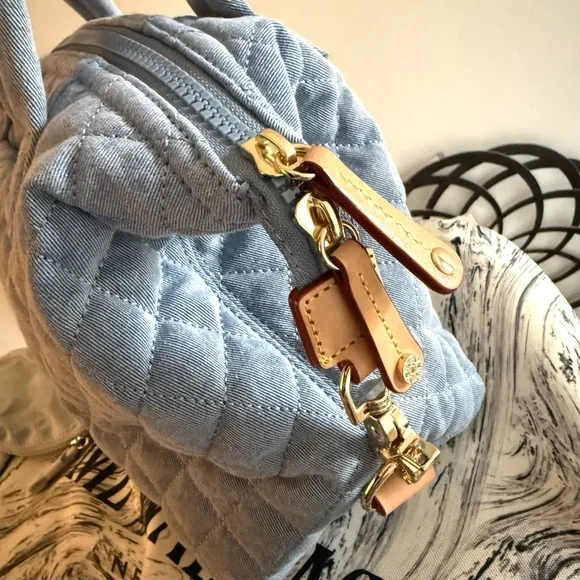 MZ Wallace Small Sutton Deluxe in True Light Denim VVVEUC! 𤩠- Picture 9 of 12